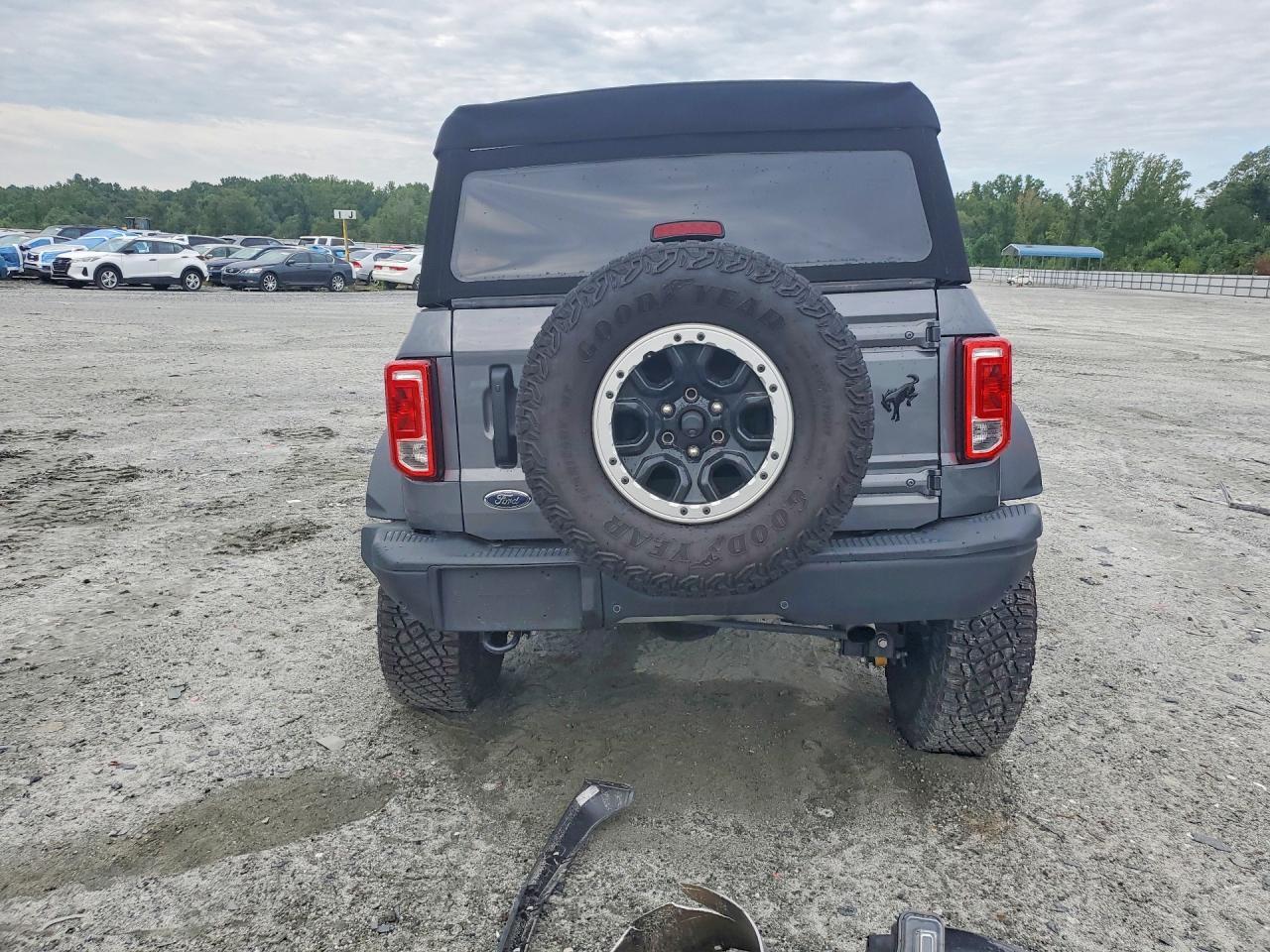 2023 Ford Bronco Base - zdjęcie 6