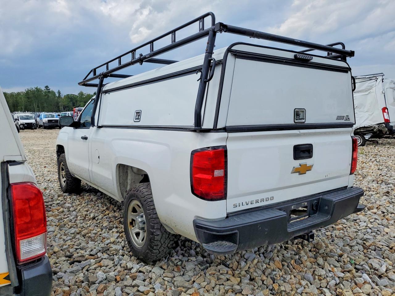 2015 Chevrolet Silverado K1500 - zdjęcie 2