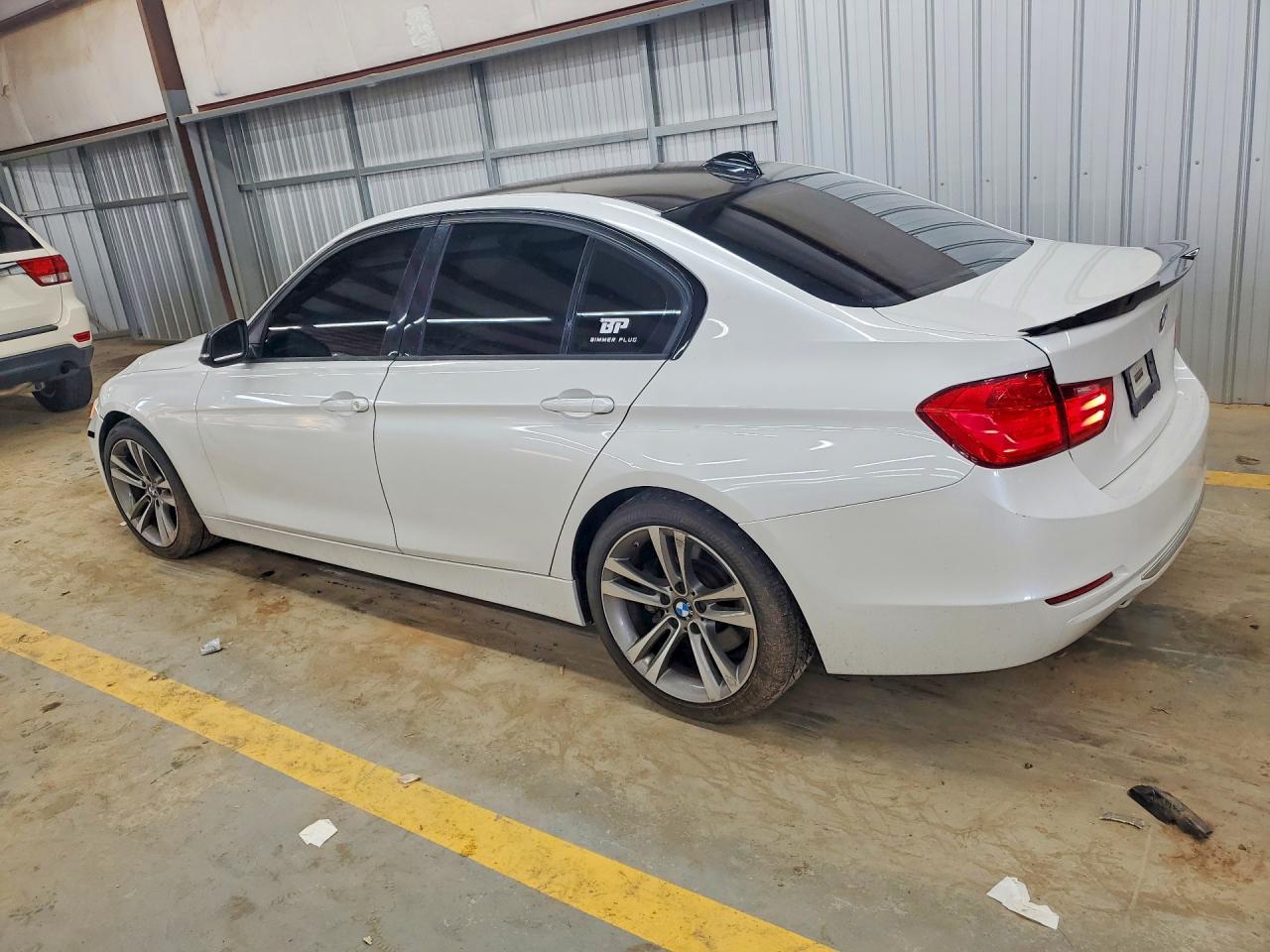 2013 BMW 335 I - zdjęcie 2