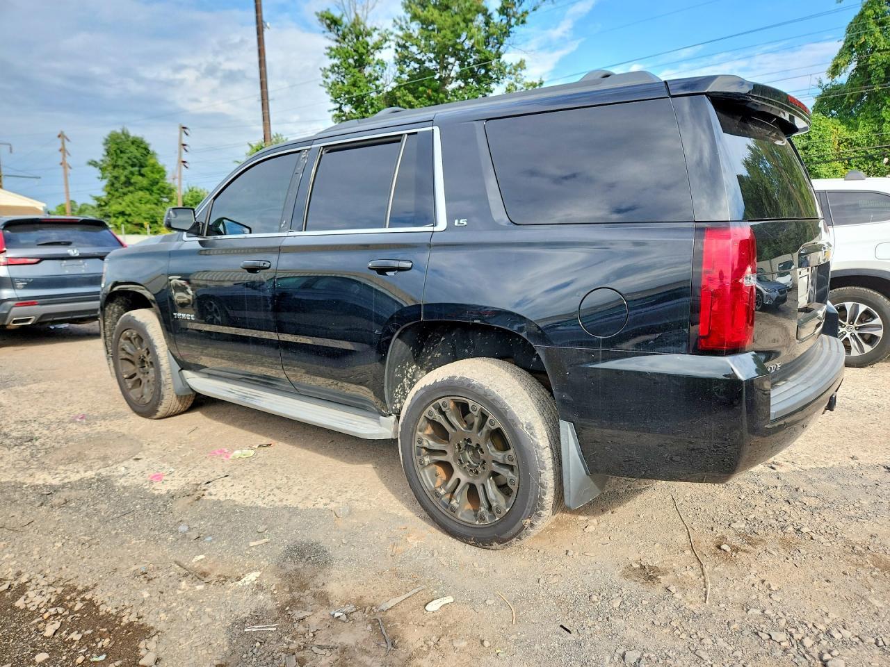 2015 Chevrolet Tahoe K1500 Ls - zdjęcie 2