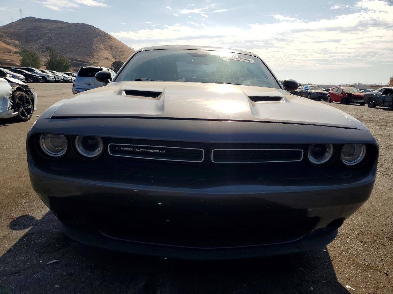 2015 Dodge Challenger Sxt - zdjęcie 5