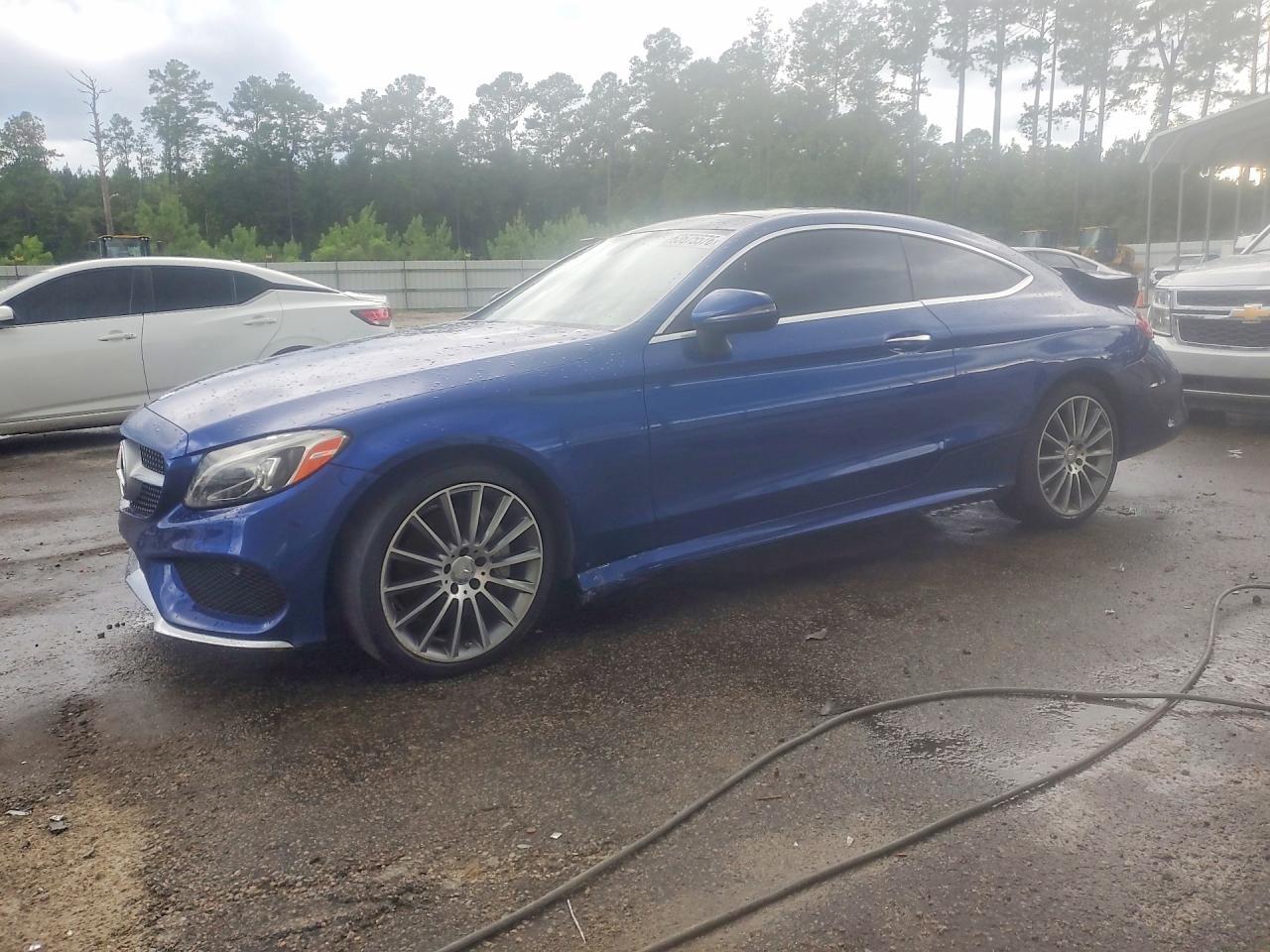 2017 Mercedes-Benz C 300 - zdjęcie główne