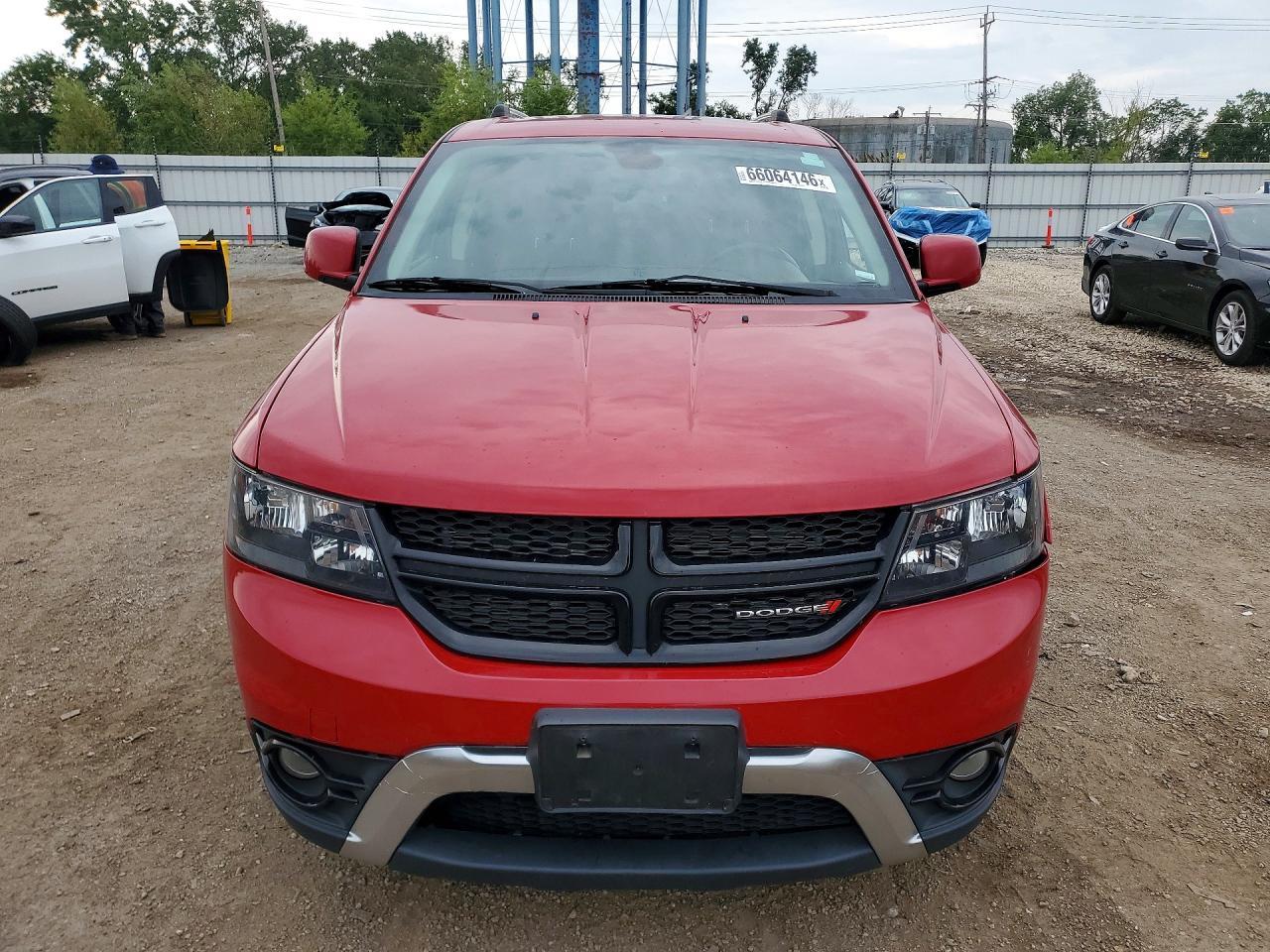 2020 Dodge Journey Crossroad - zdjęcie 5
