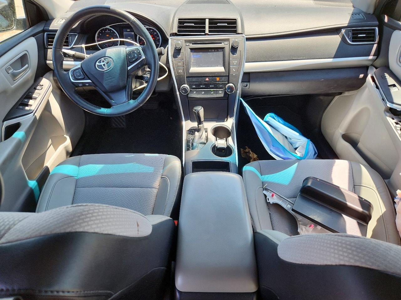 2017 Toyota Camry Se - zdjęcie 8