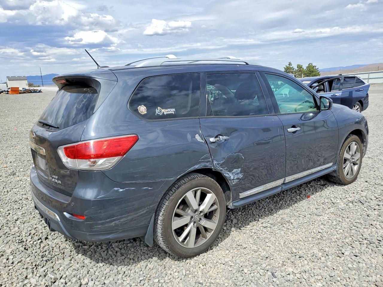 2014 Nissan Pathfinder S - zdjęcie 3