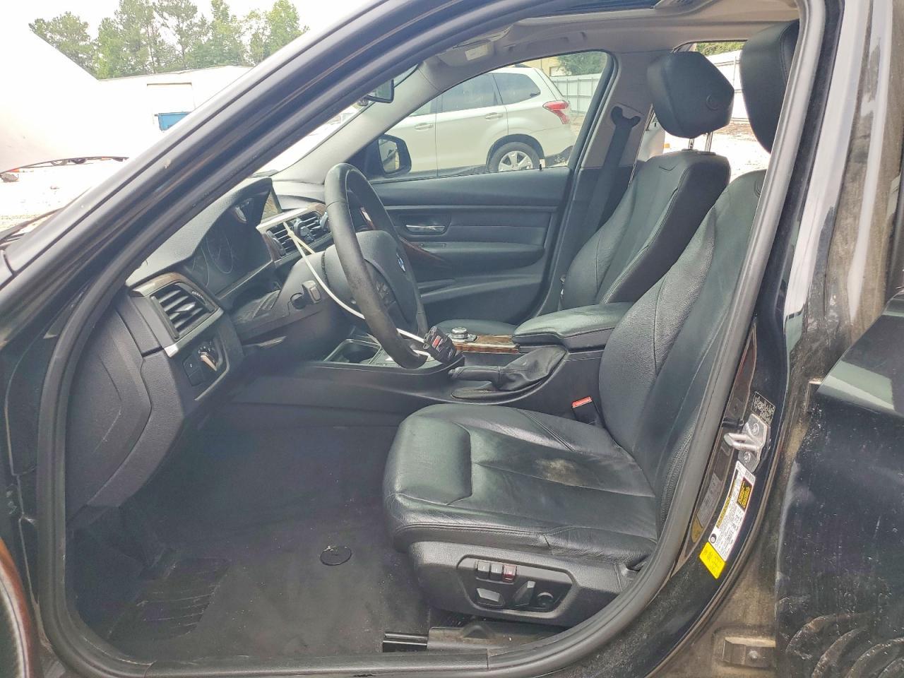 2013 BMW 335 I - zdjęcie 7