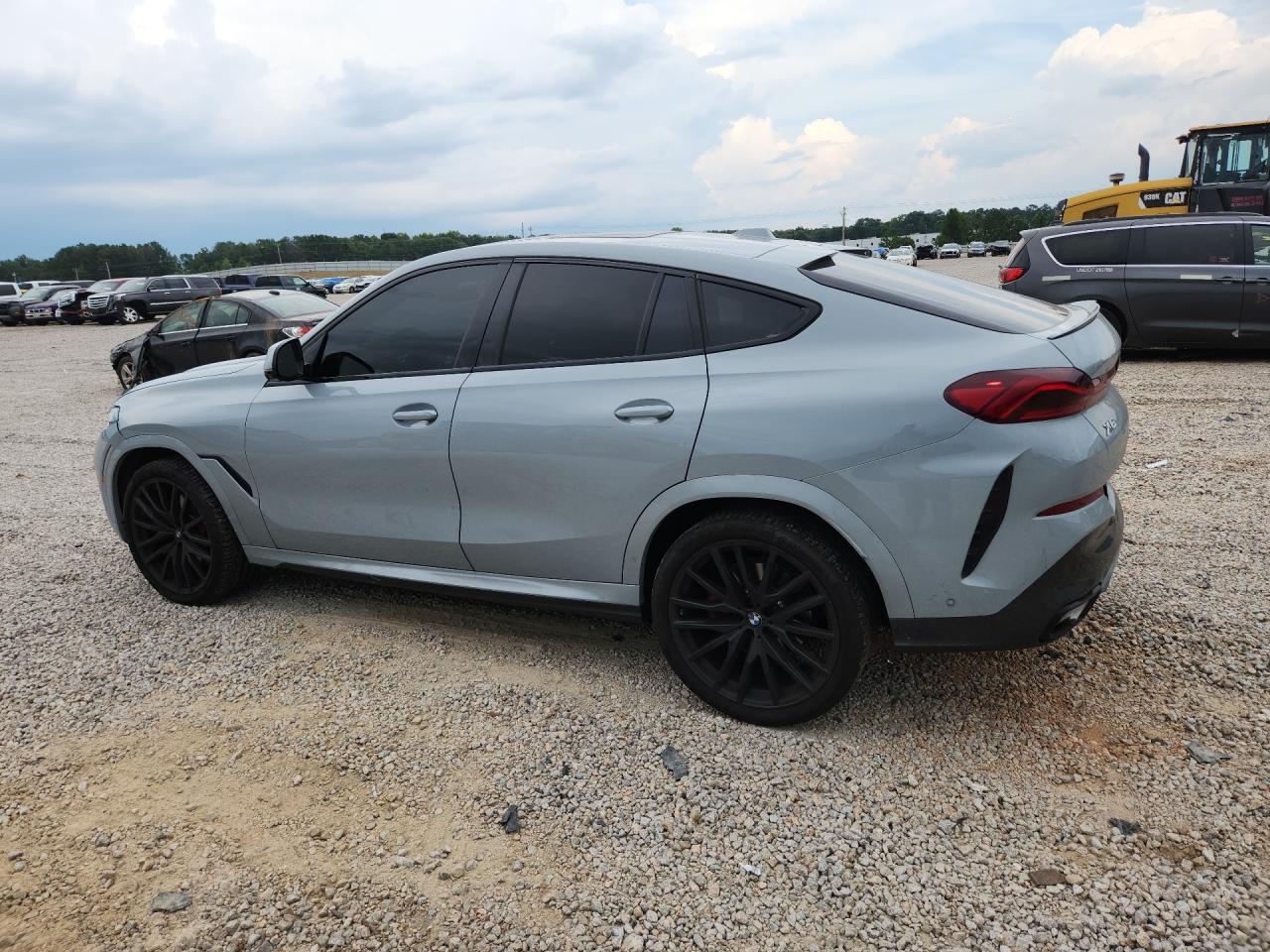 2026 BMW X6 xDrive40I - zdjęcie 2