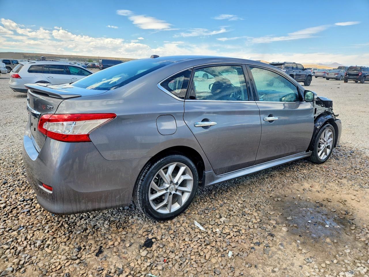 2015 Nissan Sentra Sr - zdjęcie 3