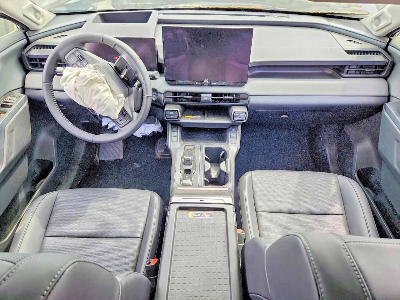 2026 Toyota Rav4 Limited - zdjęcie 8