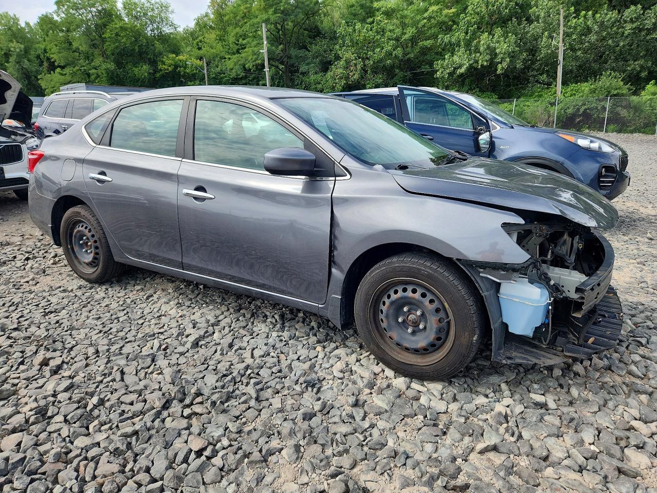 2019 Nissan Sentra S - zdjęcie 4