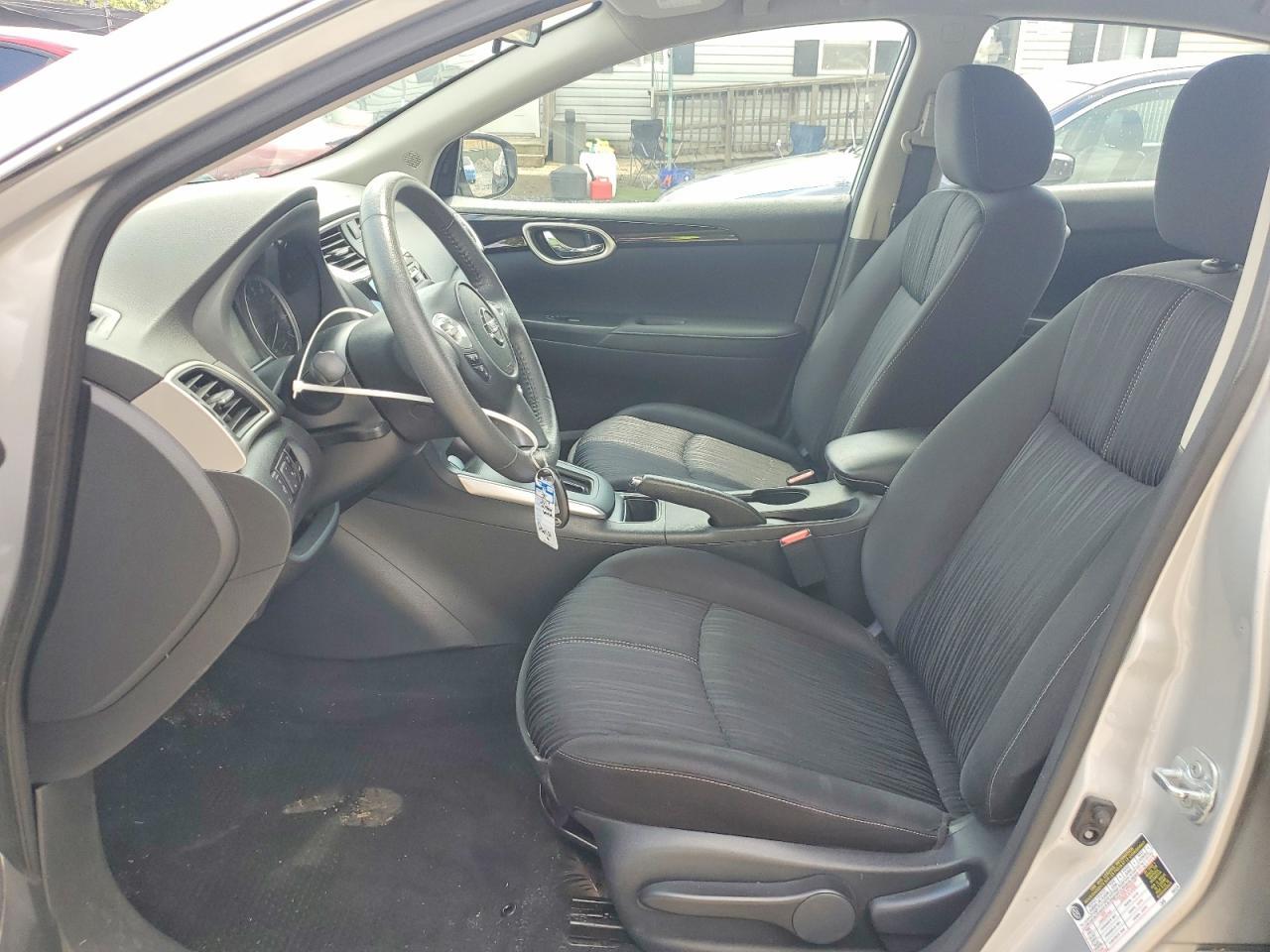 2017 Nissan Sentra Sv - zdjęcie 7