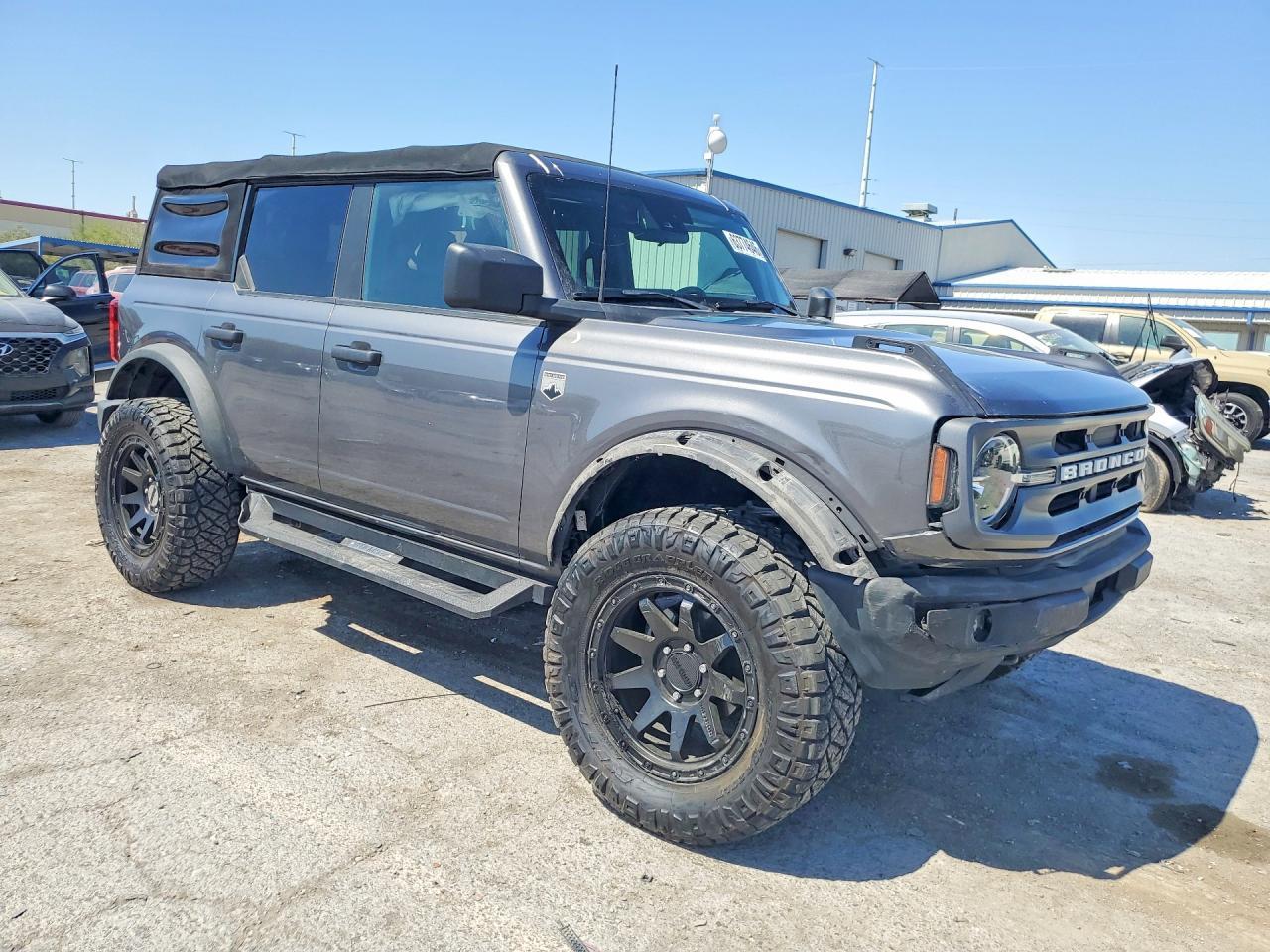 2022 Ford Bronco Base - zdjęcie 4