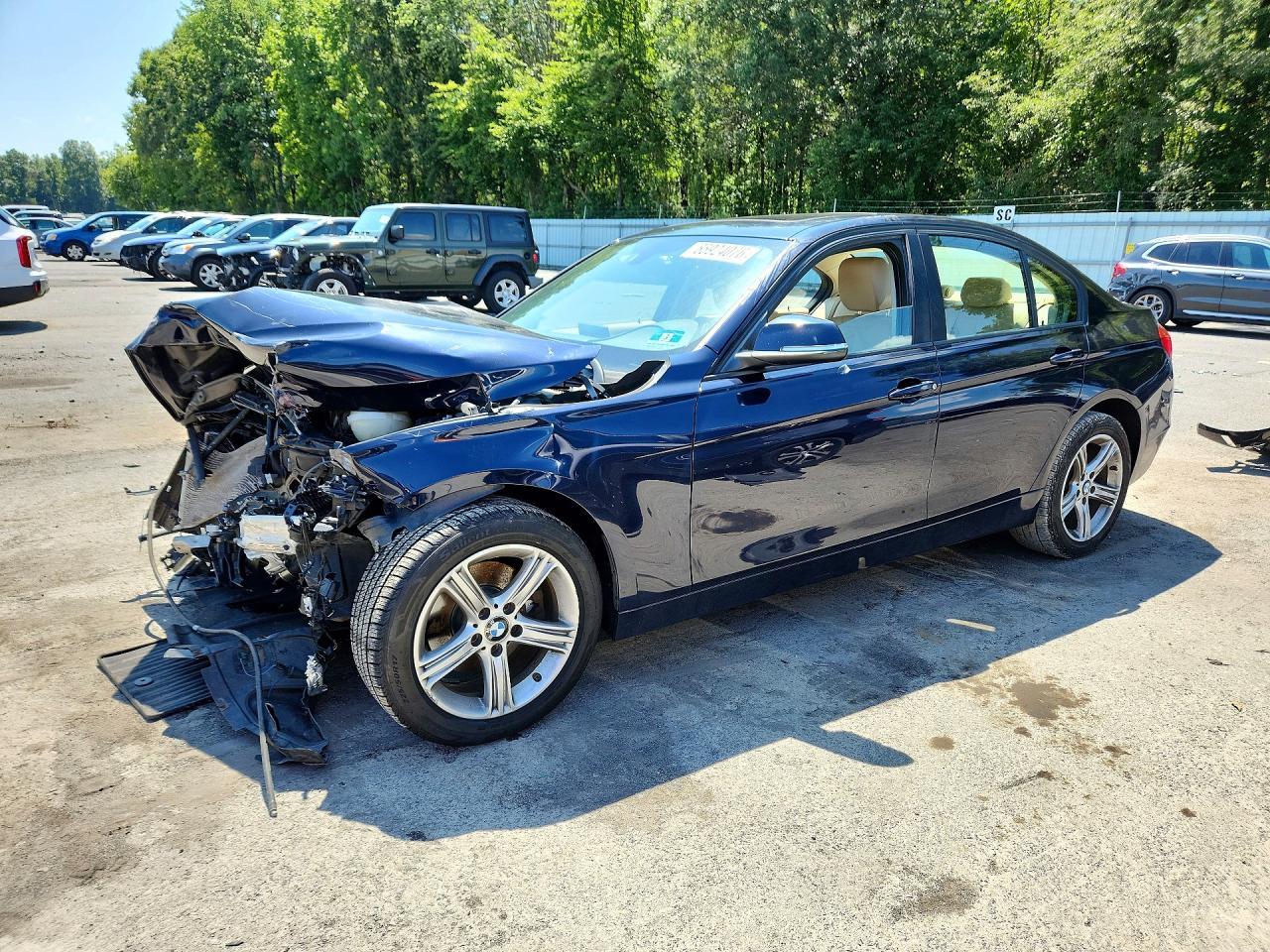2014 BMW Seria 3 328i - zdjęcie główne