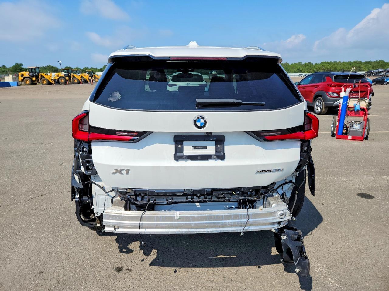 2025 BMW X1 xDrive28I - zdjęcie 6