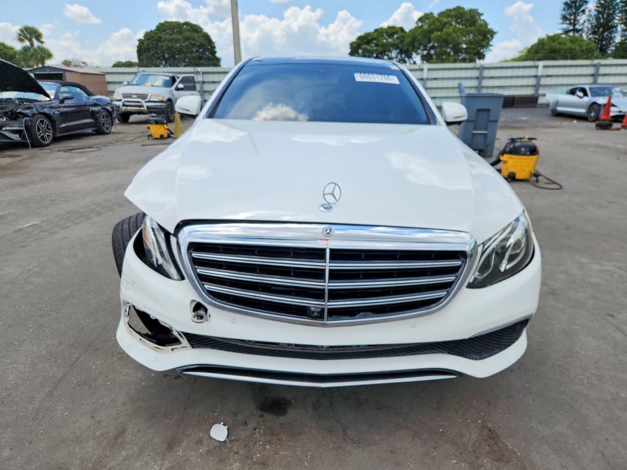 2020 Mercedes-Benz E 450 4Matic - zdjęcie 5