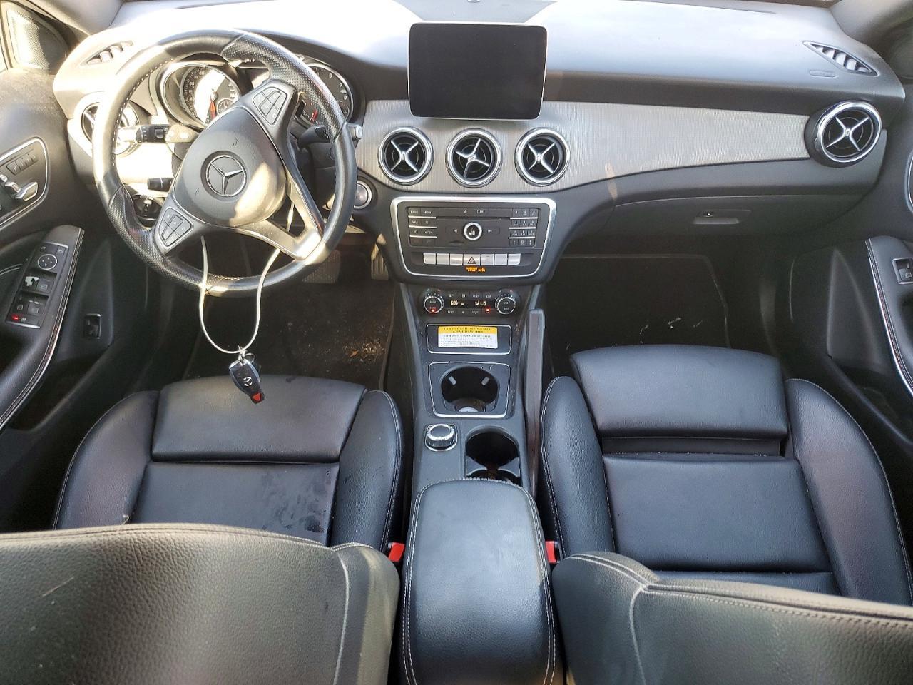 2020 Mercedes-Benz Gla 250 - zdjęcie 8