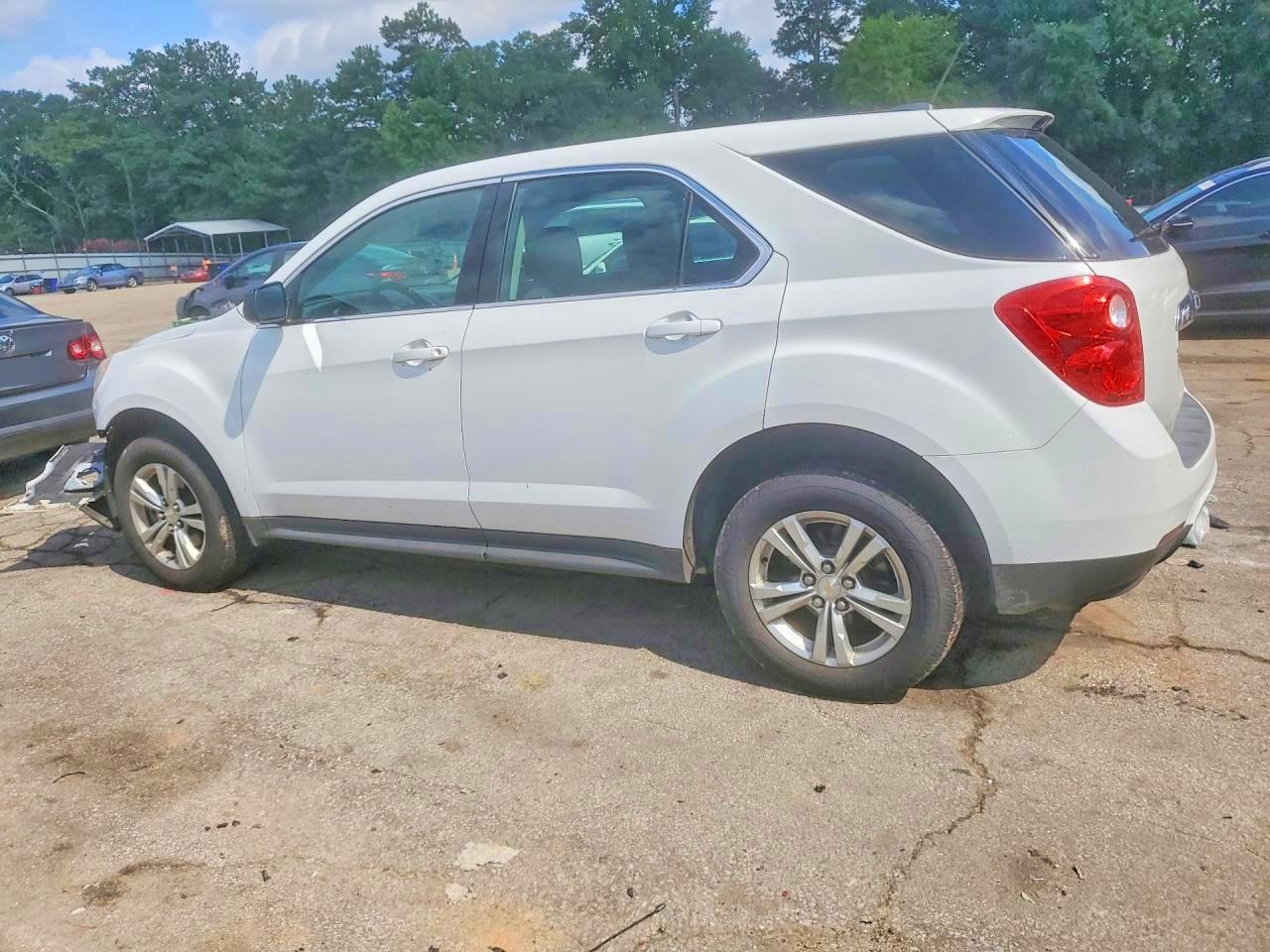 2015 Chevrolet Equinox Ls - zdjęcie 2