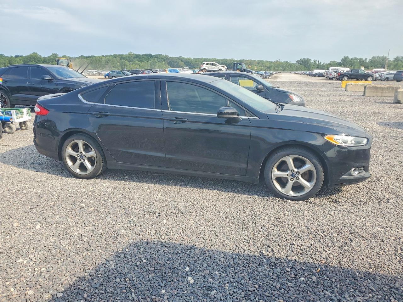 2016 Ford Fusion S - zdjęcie 4