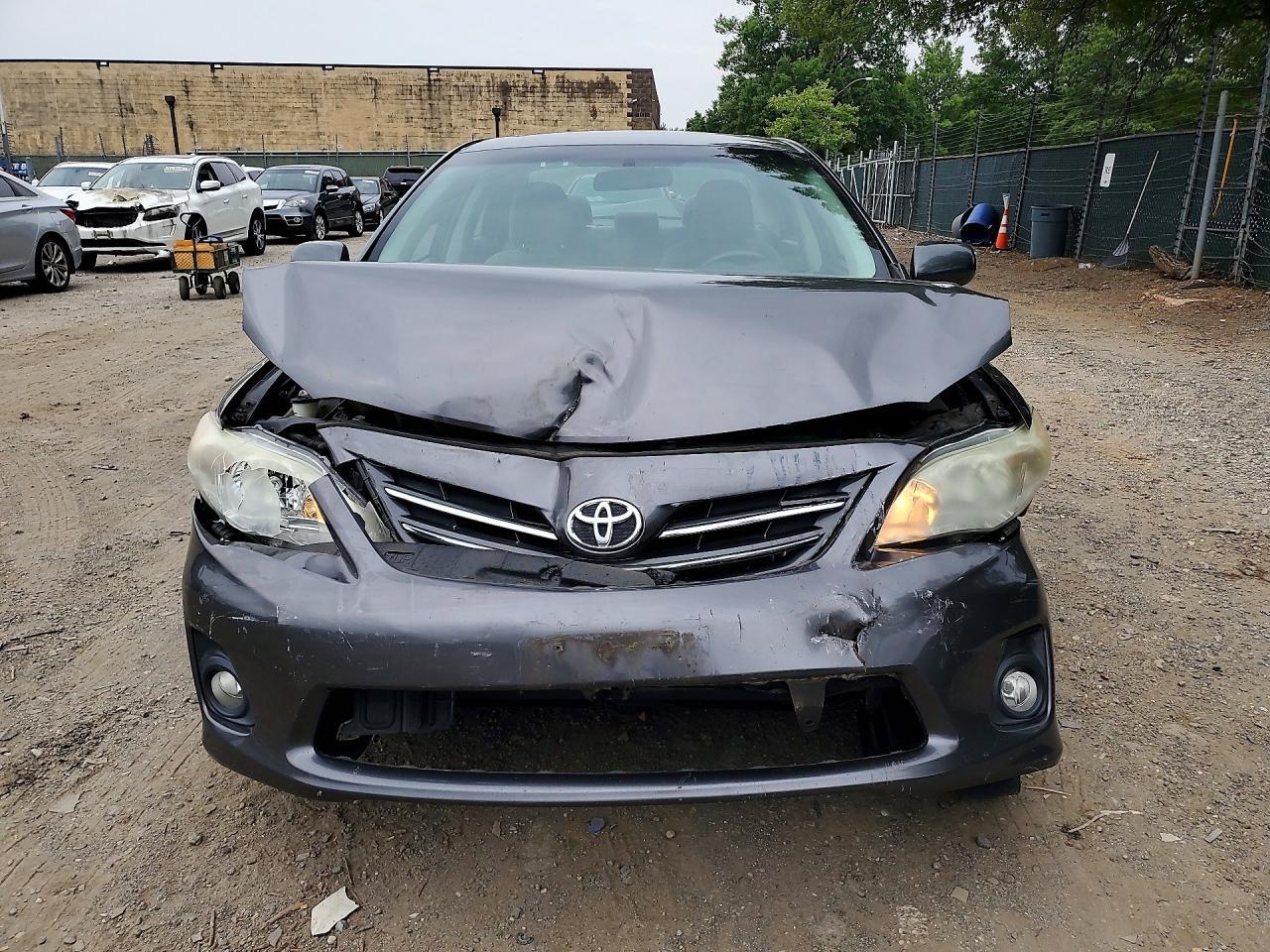 2013 Toyota Corolla Le - zdjęcie 5