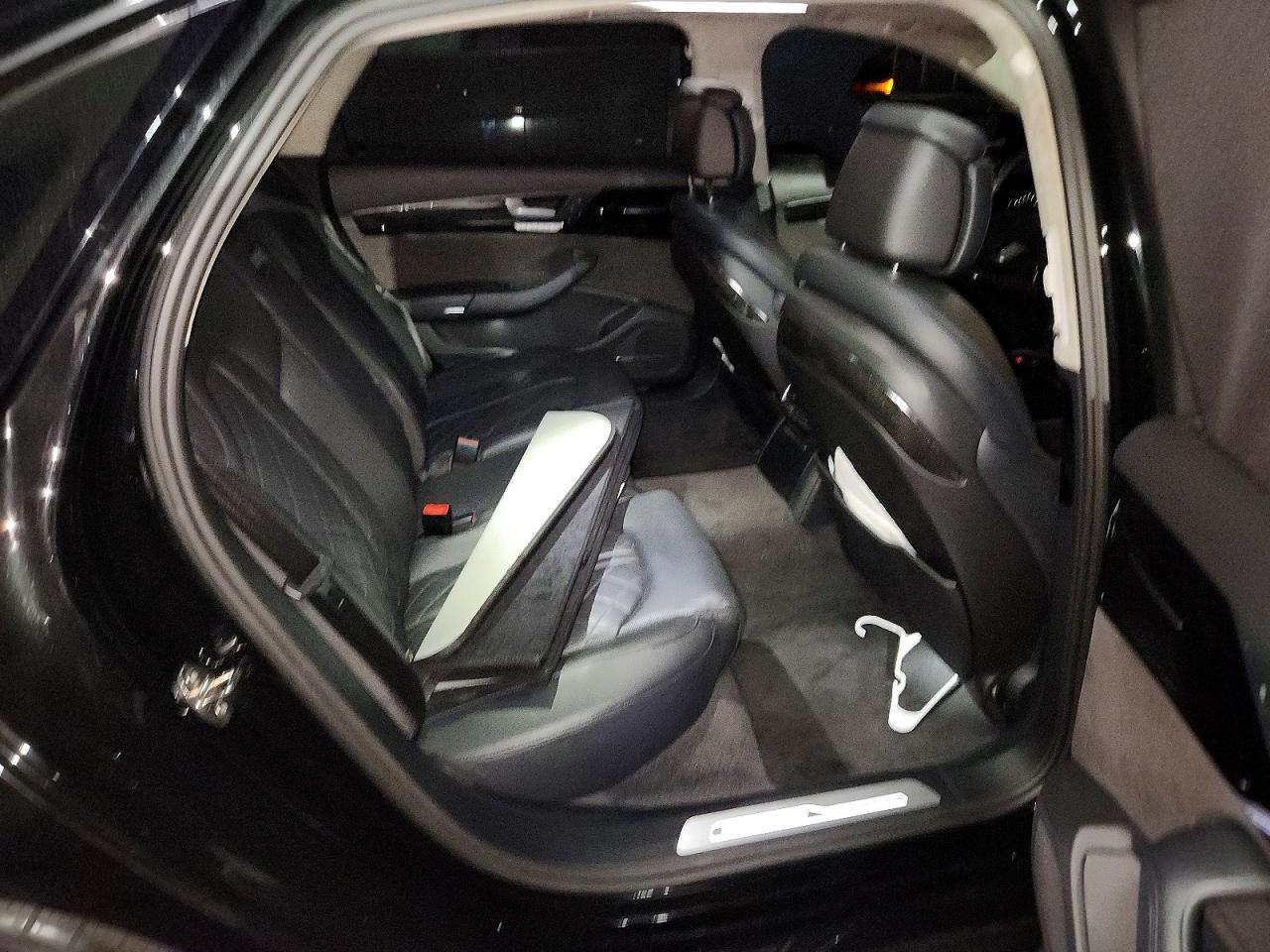 2018 Audi A8 L Quattro - zdjęcie 11