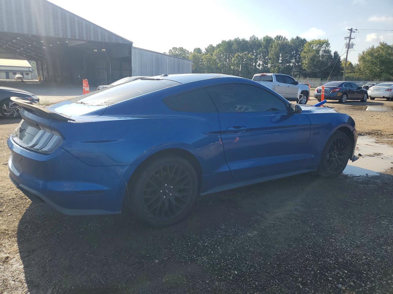 2018 Ford Mustang Gt - zdjęcie 3