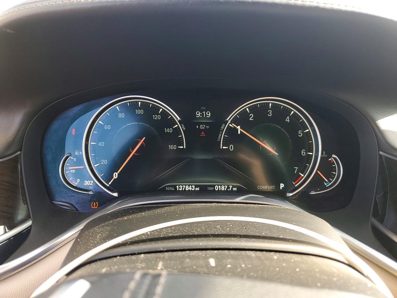 2016 BMW 740 I - zdjęcie 9
