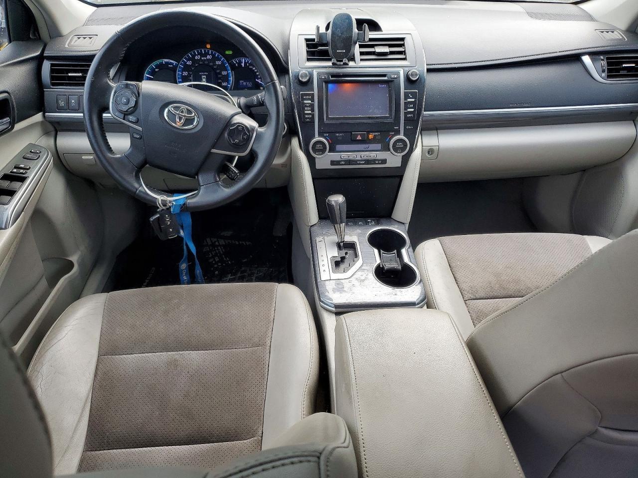 2013 Toyota Camry - zdjęcie 8