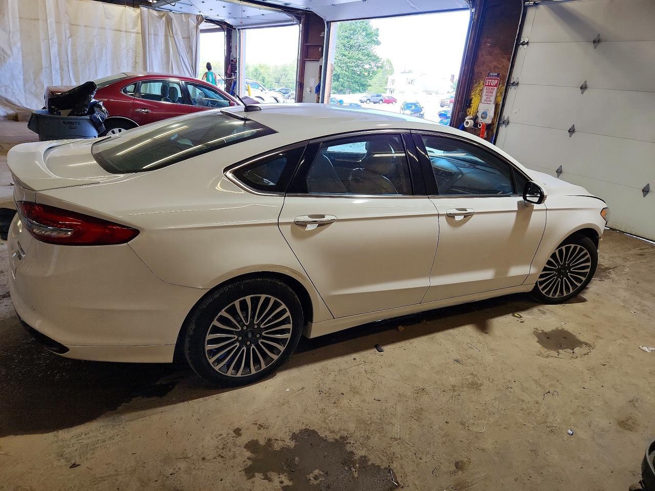2018 Ford Fusion Titanium/Platinum - zdjęcie 3