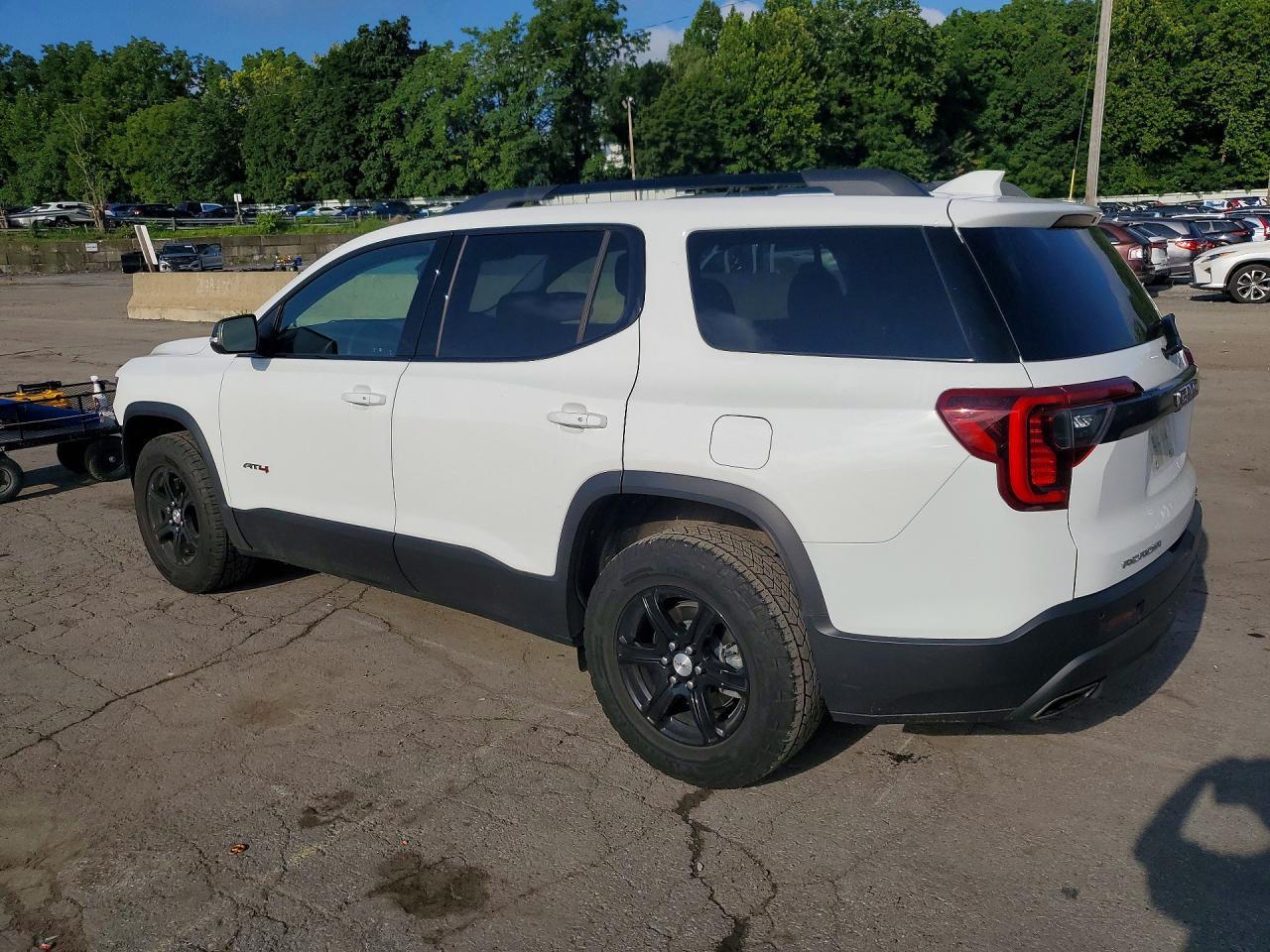 2023 GMC Acadia At4 - zdjęcie 2