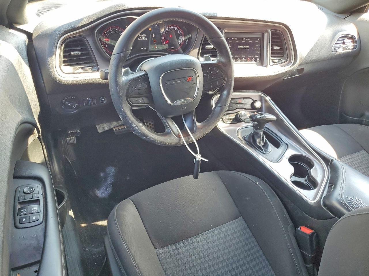 2022 Dodge Challenger R/T - zdjęcie 8