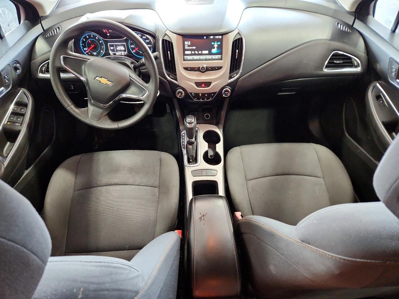 2017 Chevrolet Cruze Ls - zdjęcie 8