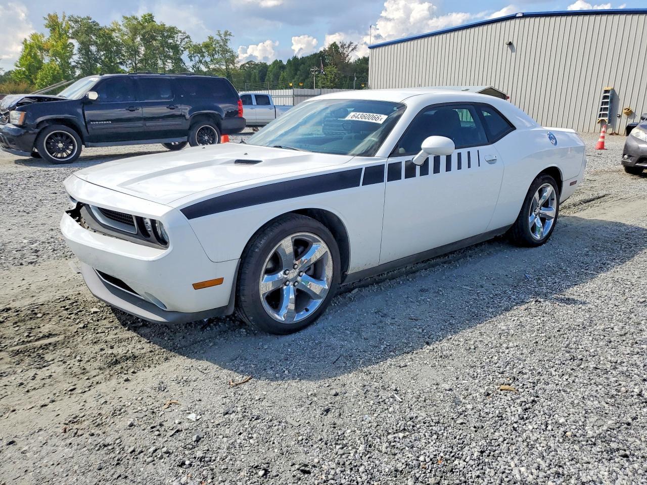 2013 Dodge Challenger Sxt - zdjęcie główne