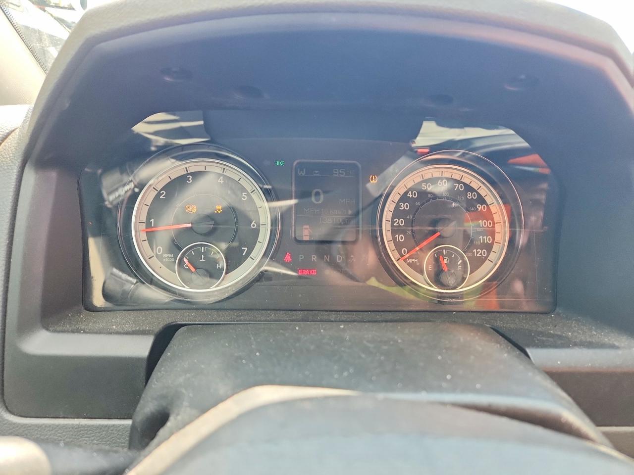 2017 Ram 1500 St - zdjęcie 9