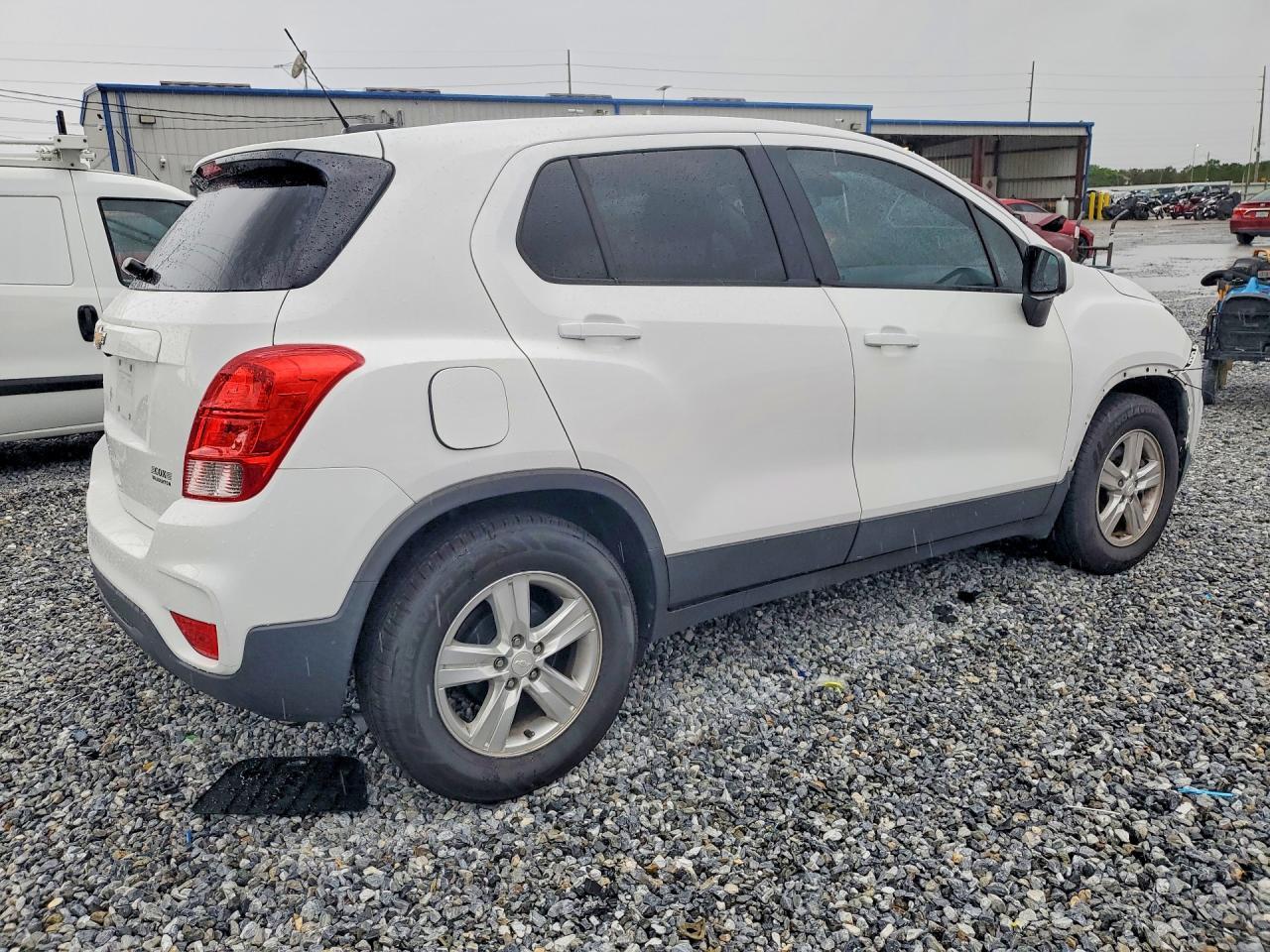 2020 Chevrolet Trax Ls - zdjęcie 3