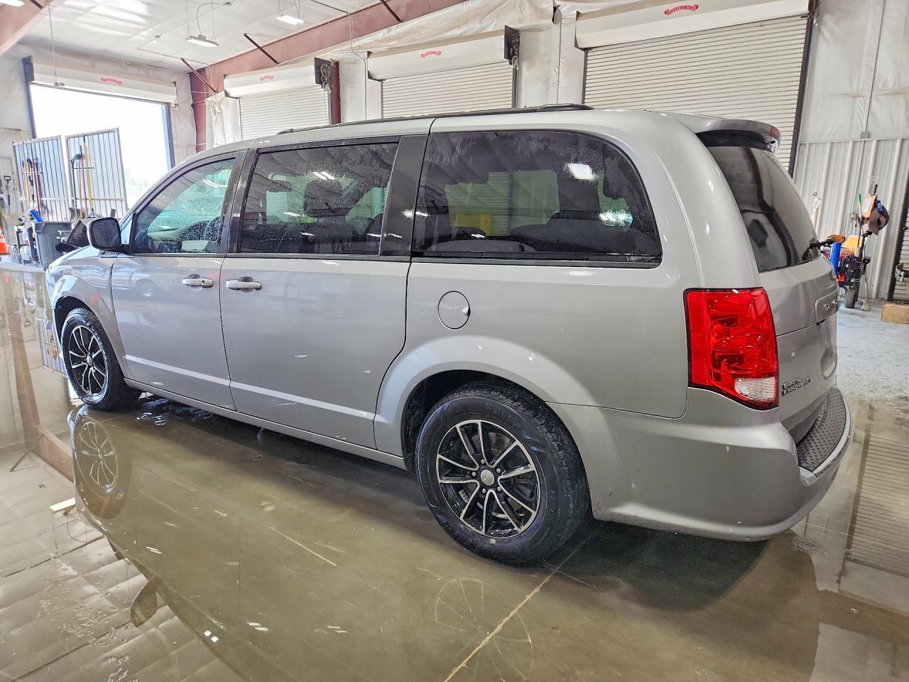 2018 Dodge Grand Caravan Gt - zdjęcie 2