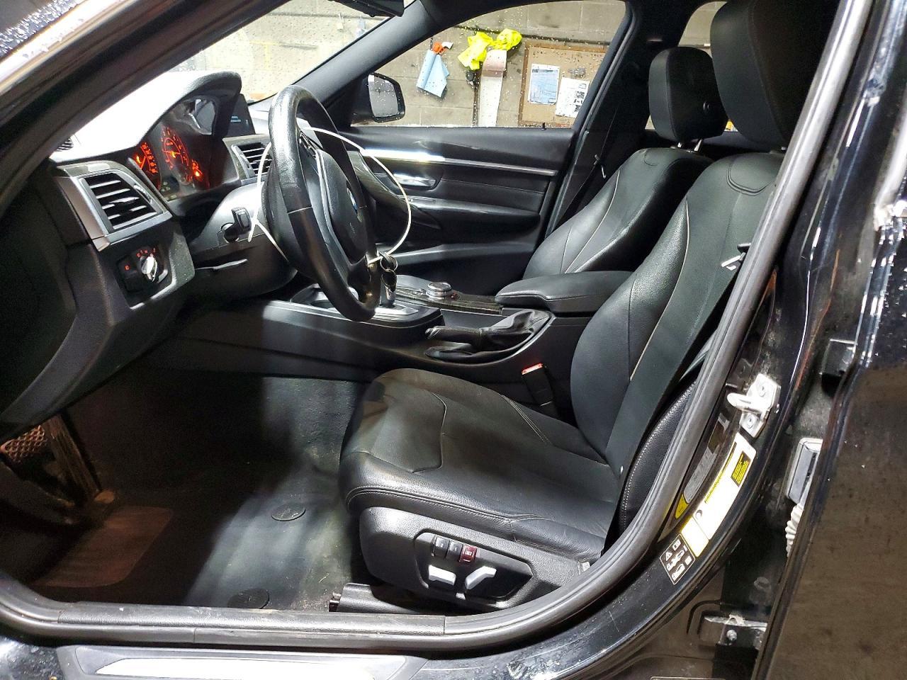 2016 BMW Seria 3 328i - zdjęcie 7