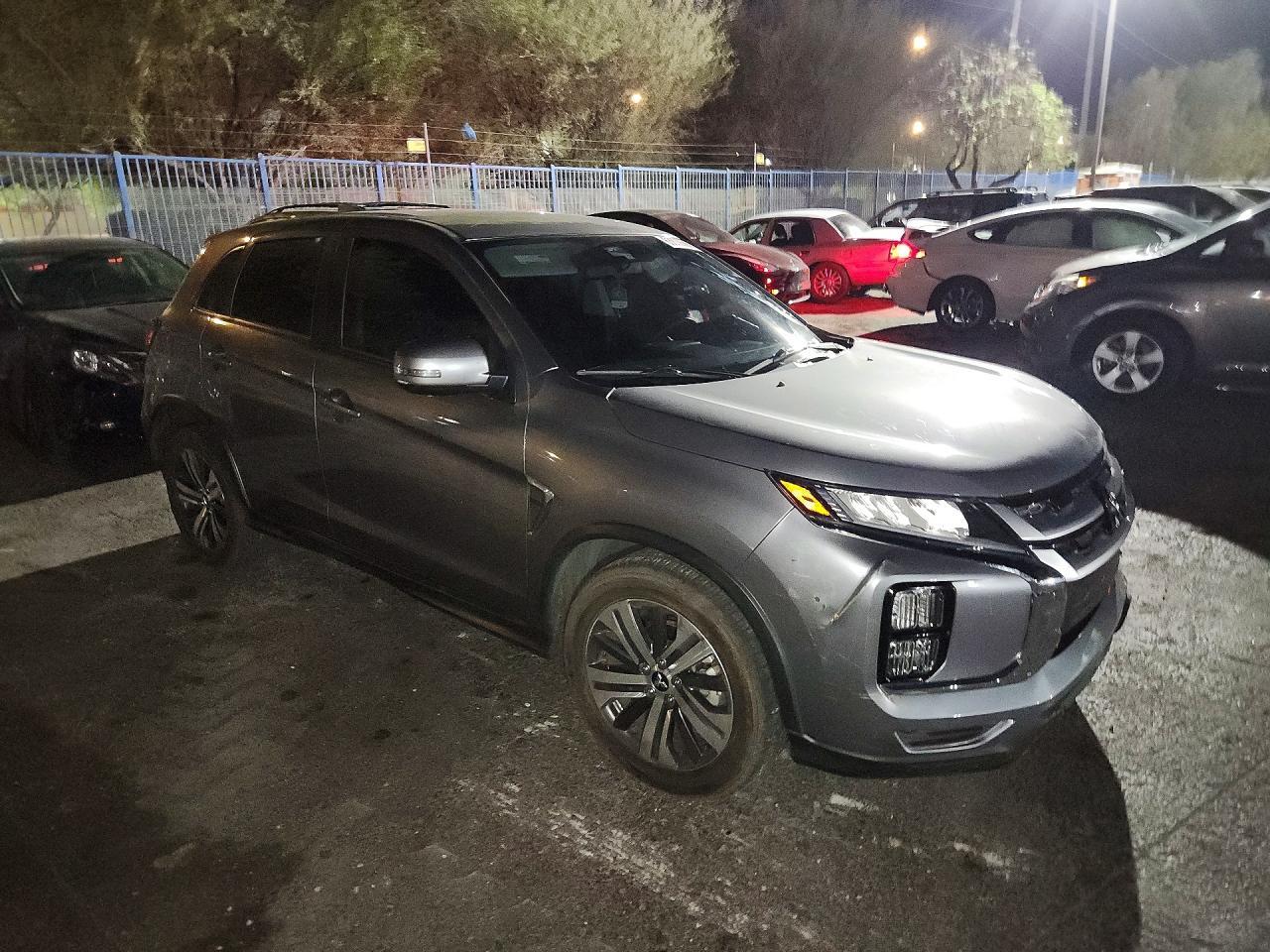 2020 Mitsubishi Outlander Sport Es - zdjęcie 4