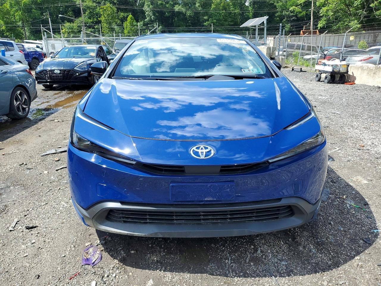 2024 Toyota Prius Le - zdjęcie 5