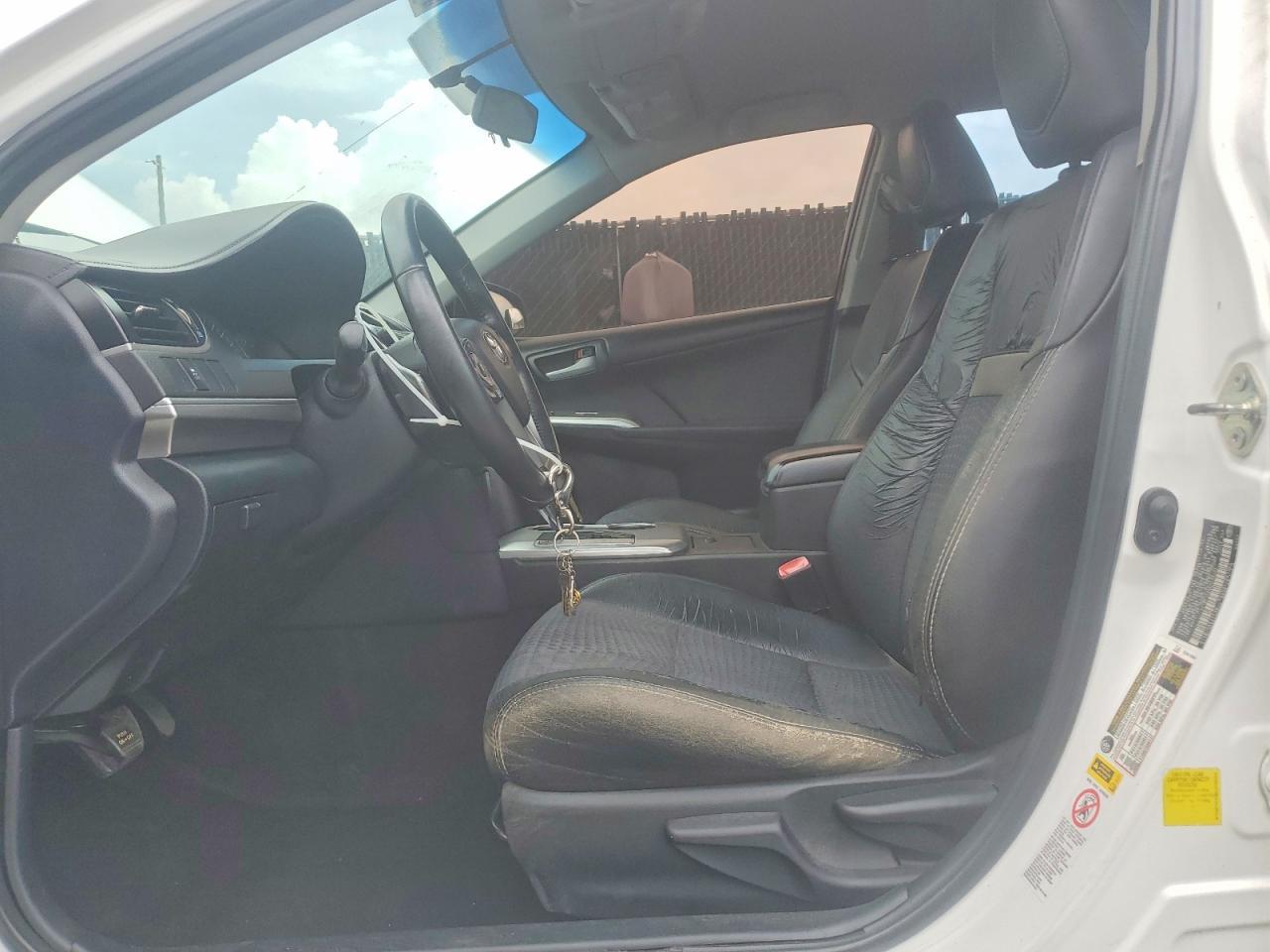 2014 Toyota Camry Se - zdjęcie 7