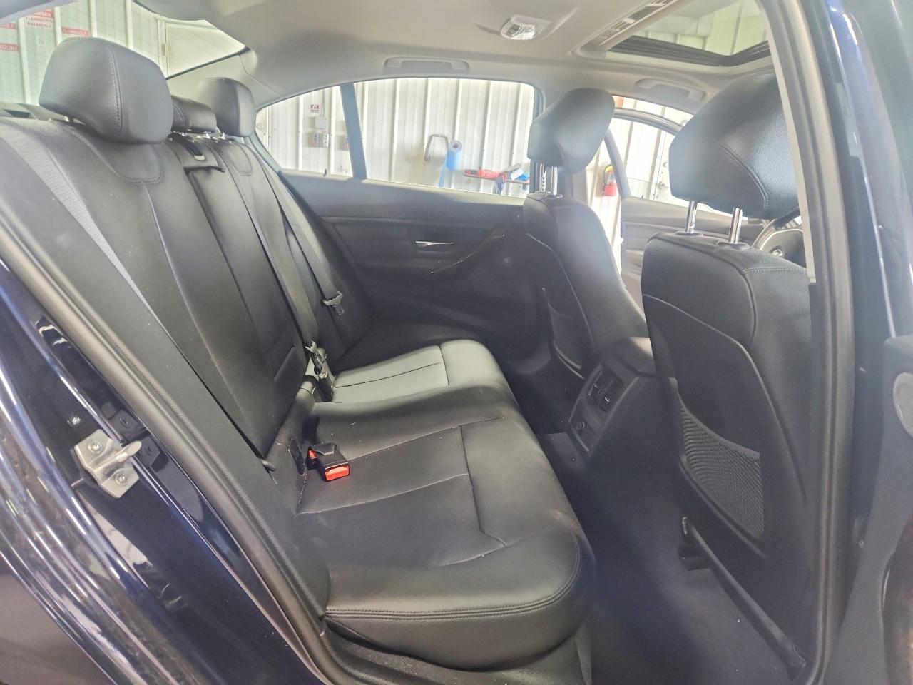 2015 BMW Seria 3 335i - zdjęcie 10