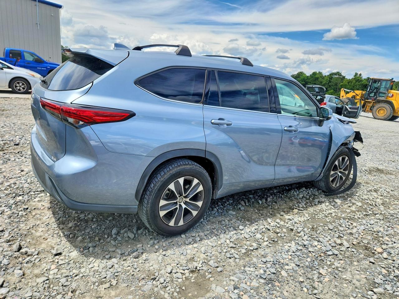 2021 Toyota Highlander Xle - zdjęcie 3