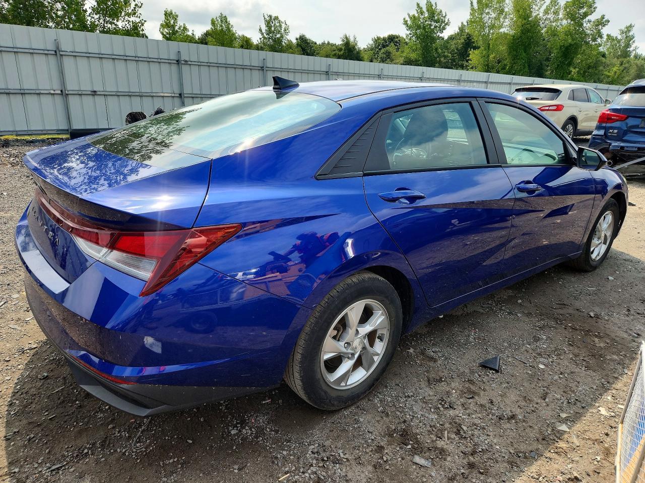 2021 Hyundai Elantra Se - zdjęcie 3