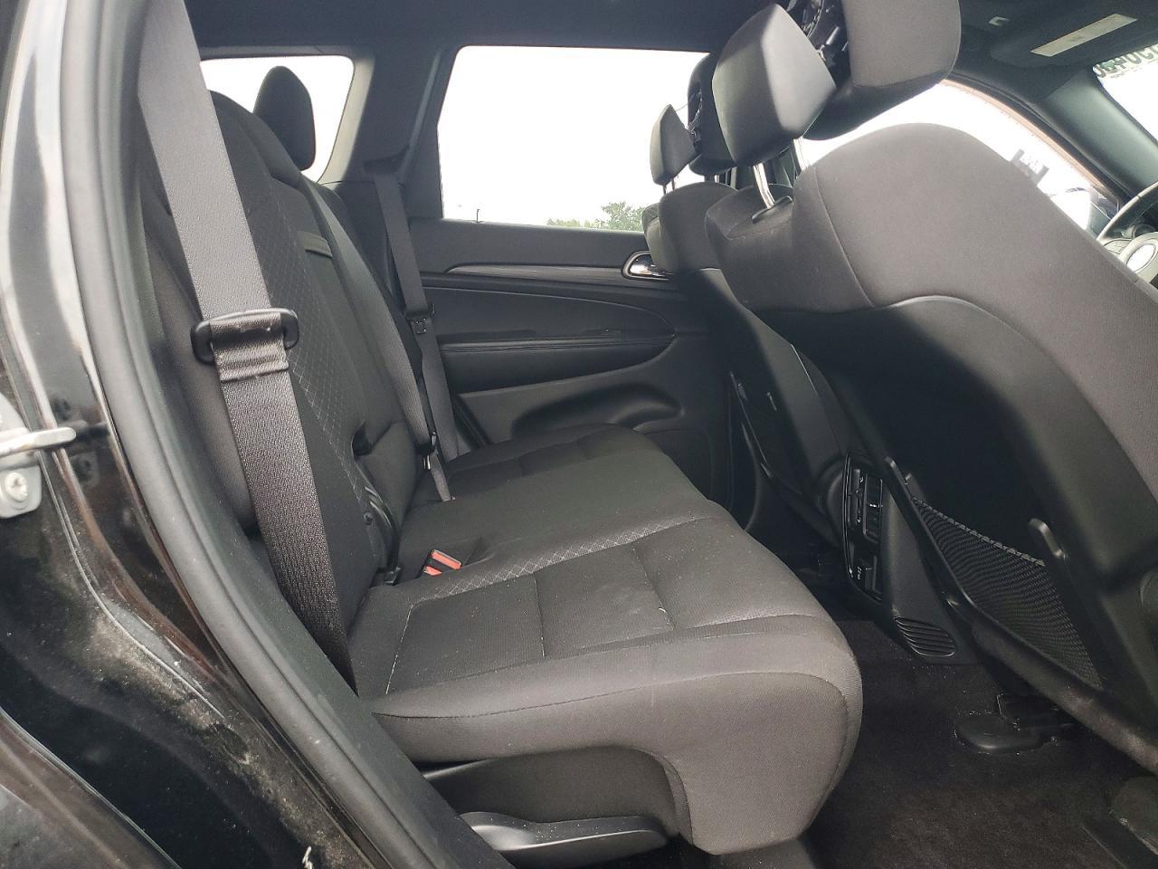 2019 Jeep Grand Cherokee Laredo - zdjęcie 11