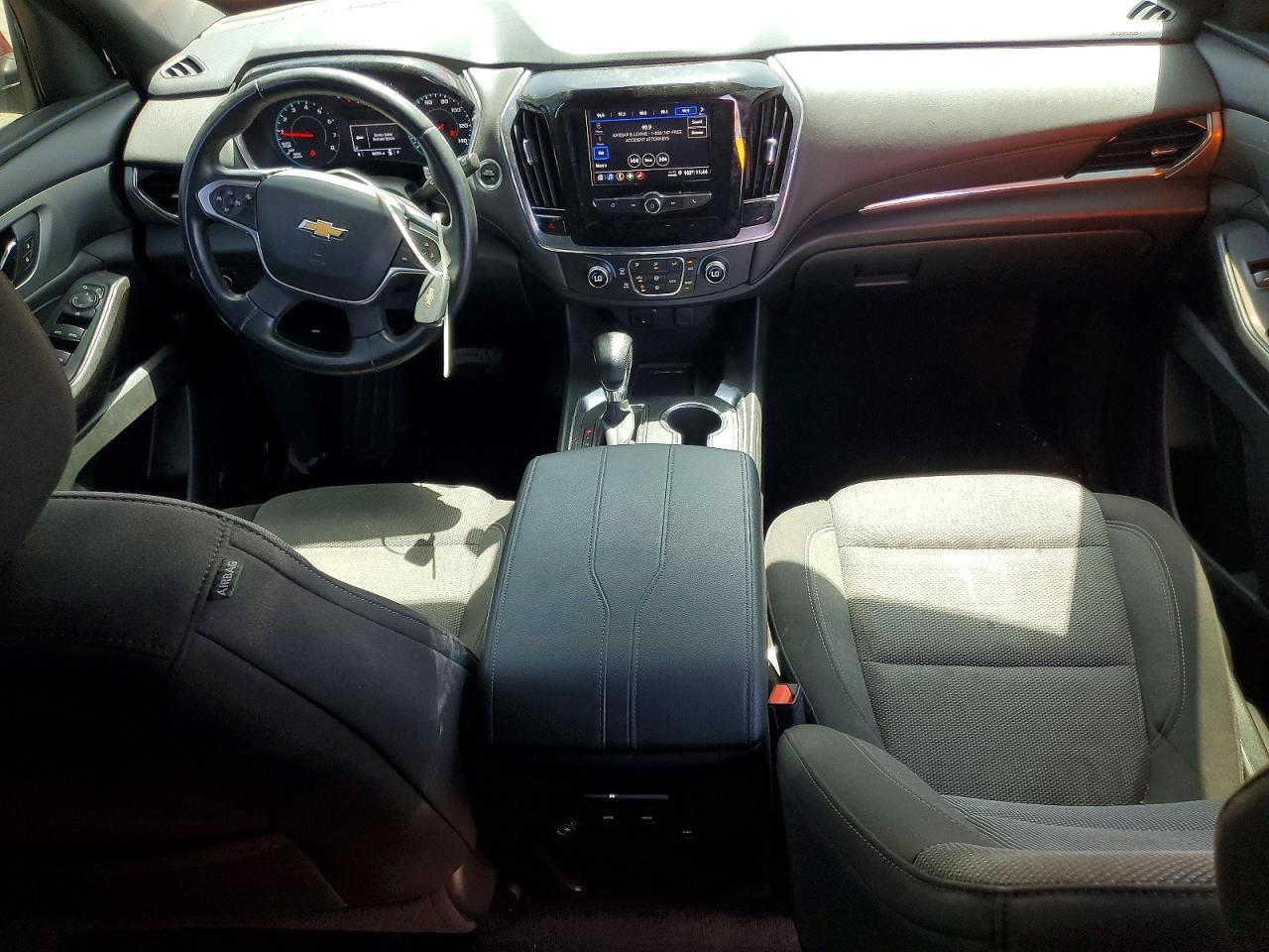 2023 Chevrolet Traverse Lt - zdjęcie 8
