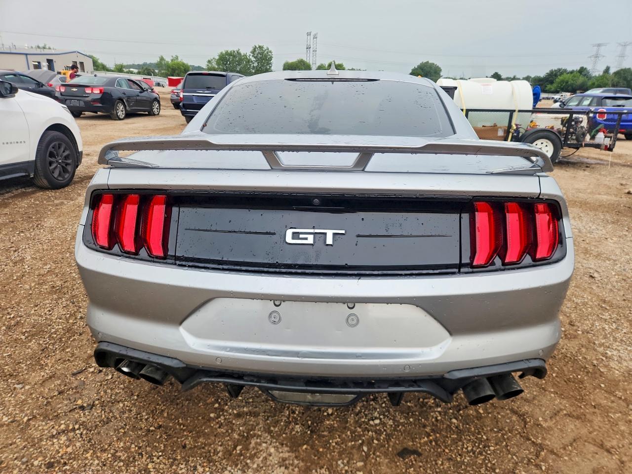 2021 Ford Mustang Gt - zdjęcie 6