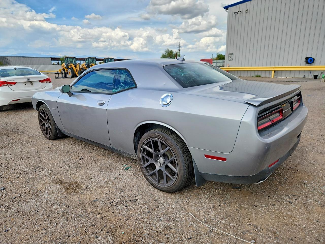 2016 Dodge Challenger R/T - zdjęcie 2
