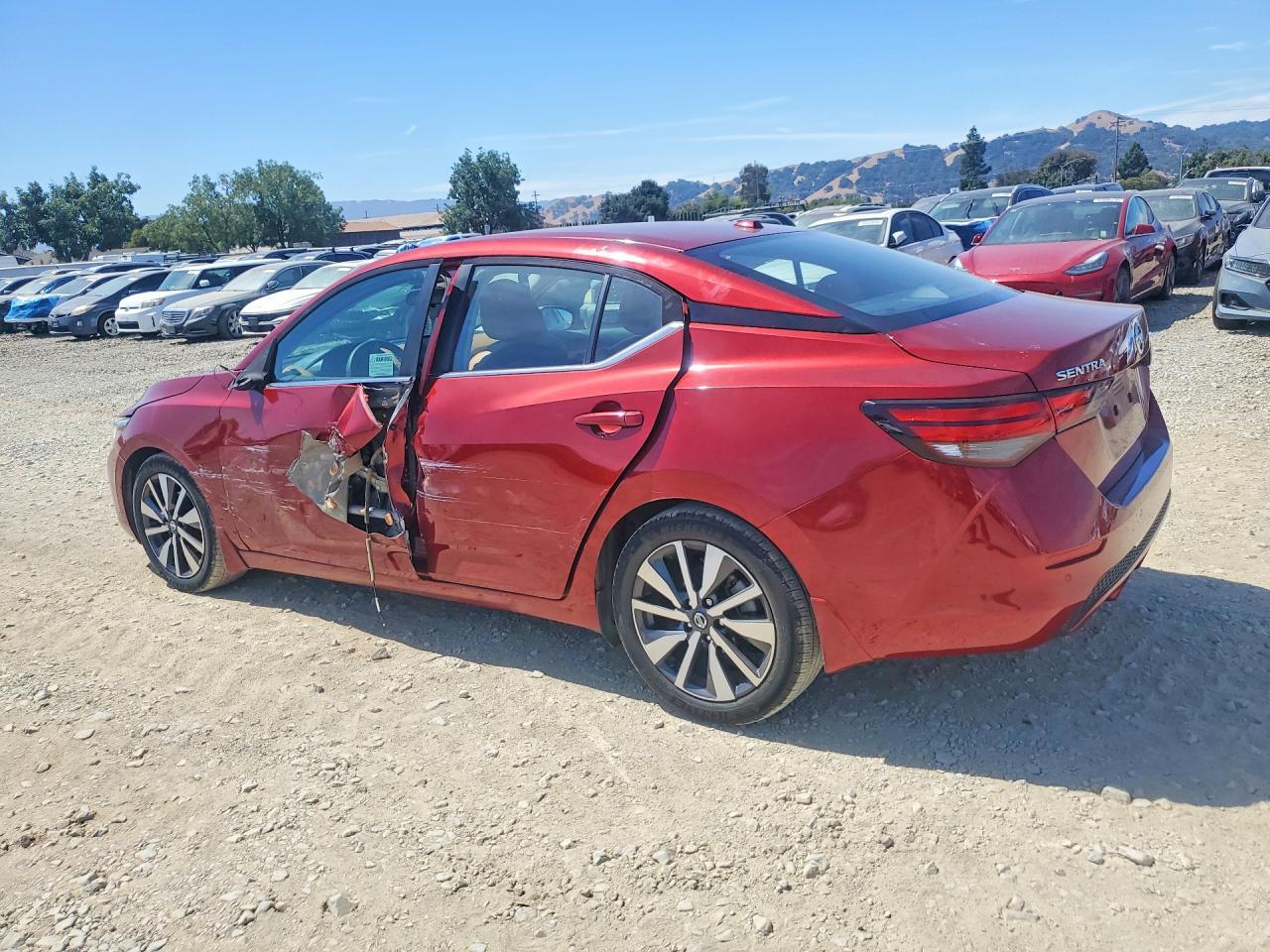 2021 Nissan Sentra Sv - zdjęcie 2