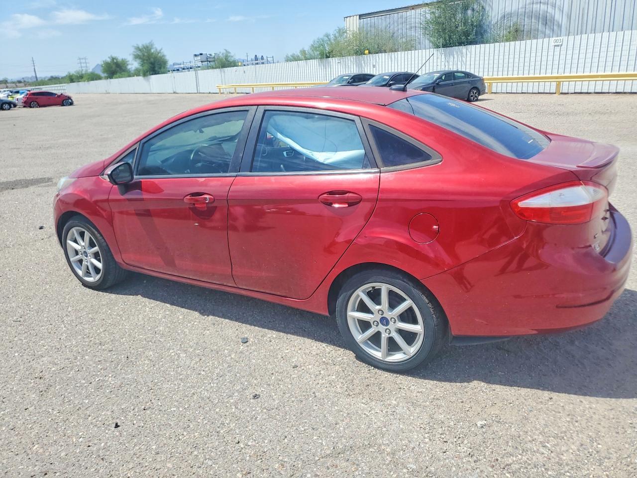 2016 Ford Fiesta S - zdjęcie 2