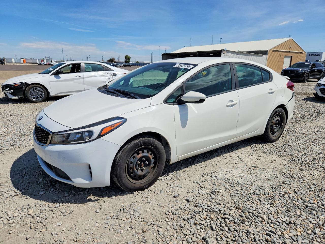 2017 Kia Forte Lx - zdjęcie główne