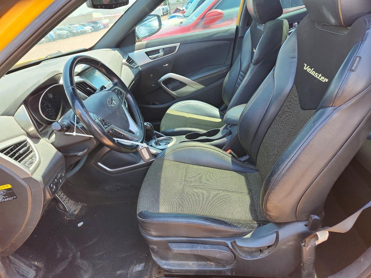 2016 Hyundai Veloster Base - zdjęcie 7